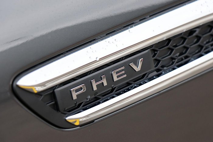 2025 Mazda CX-60 P50e Azami