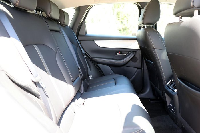 2025 Mazda CX-60 G40e Evolve