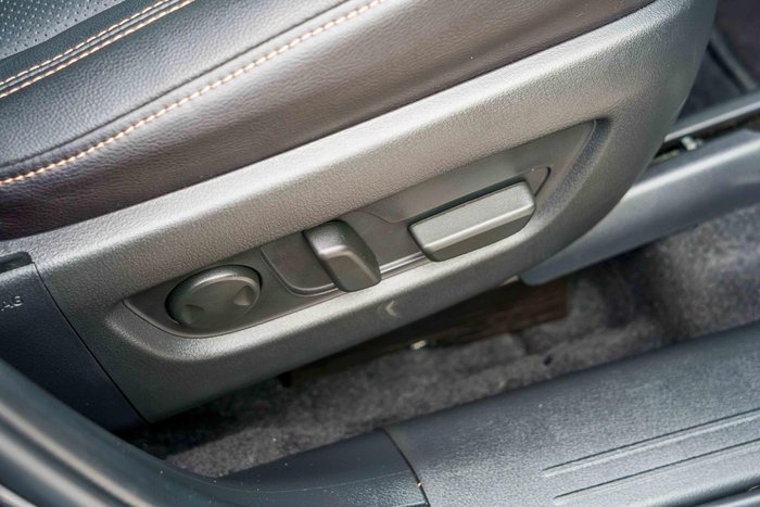 2025 Mazda CX-60 G40e Touring