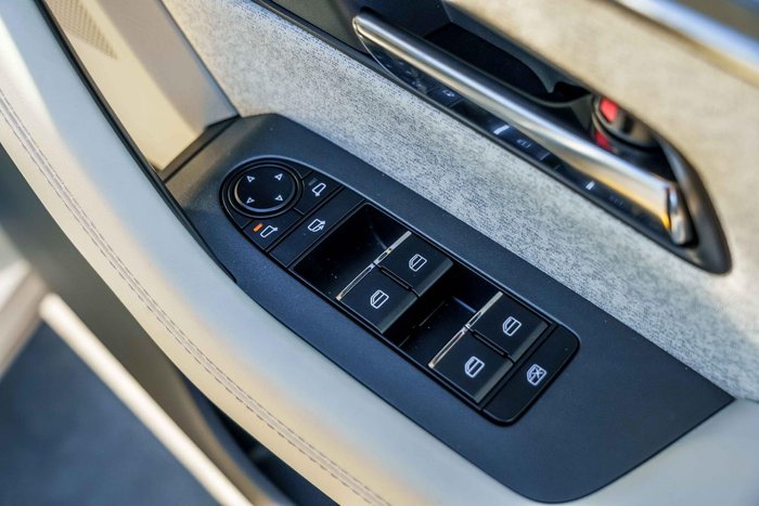 2025 Mazda CX-60 P50e Azami