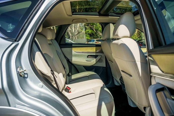 2025 Mazda CX-60 P50e Azami