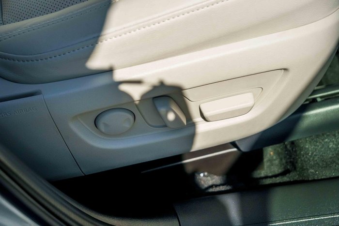 2025 Mazda CX-60 P50e Azami