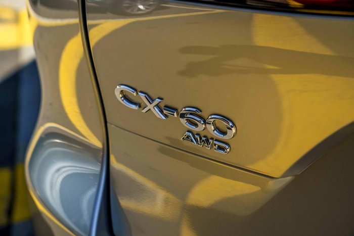 2025 Mazda CX-60 P50e Azami