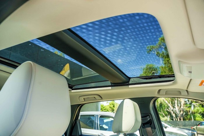 2025 Mazda CX-60 P50e Azami