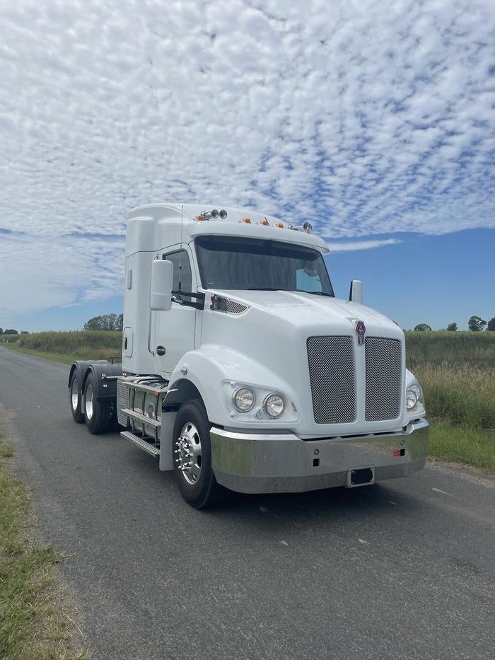 2025 Kenworth T410