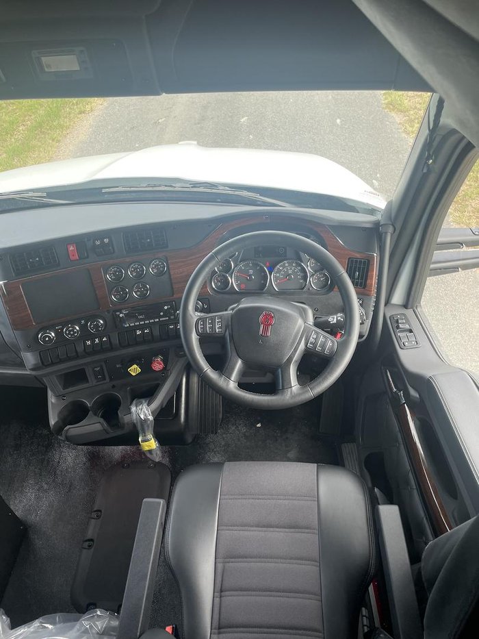 2025 Kenworth T410
