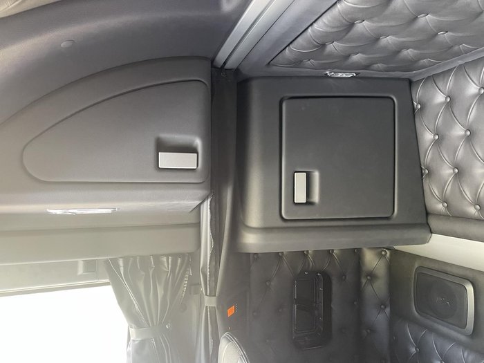 2025 Kenworth T410