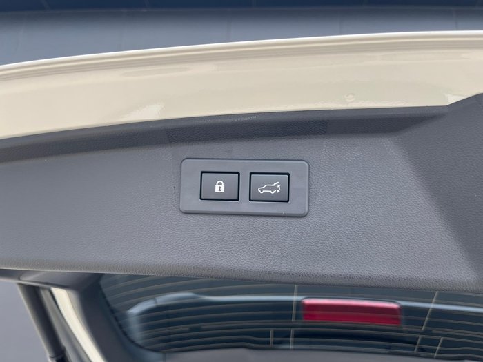 2025 Subaru Outback AWD Touring