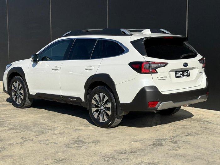 2025 Subaru Outback AWD Touring