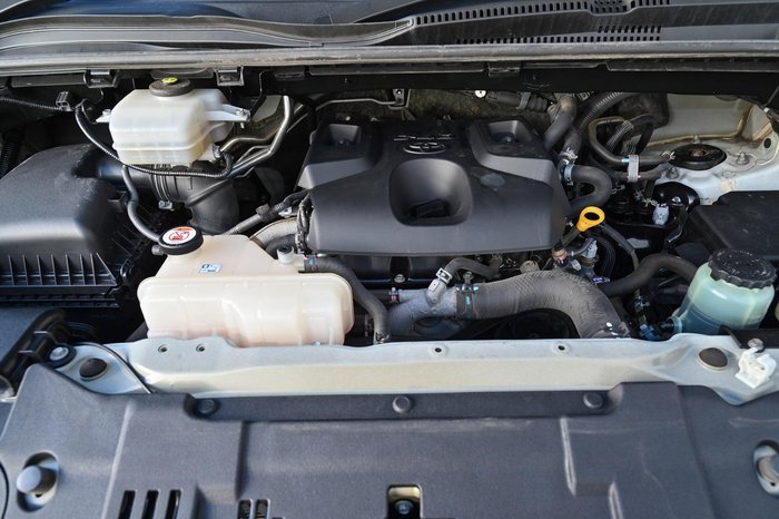 2019 Toyota Hiace Commuter GDH322R French Vanilla