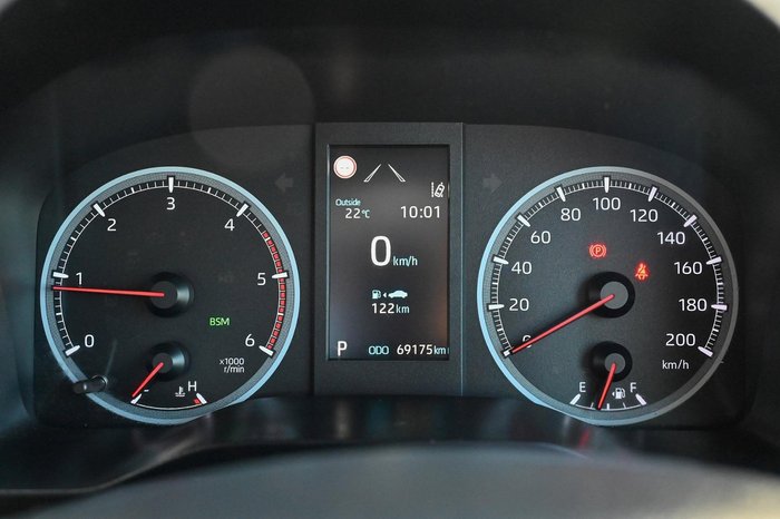 2019 Toyota Hiace Commuter GDH322R French Vanilla