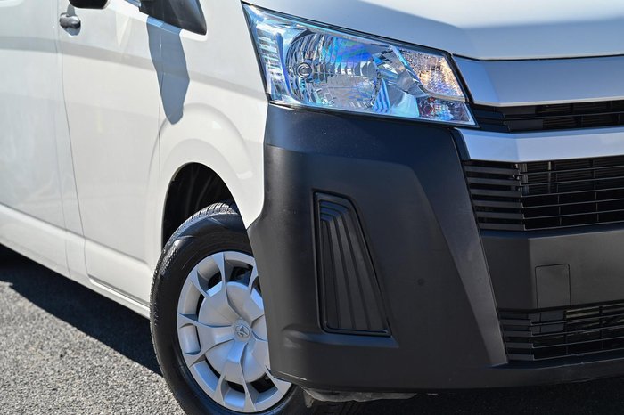 2019 Toyota Hiace Commuter GDH322R French Vanilla