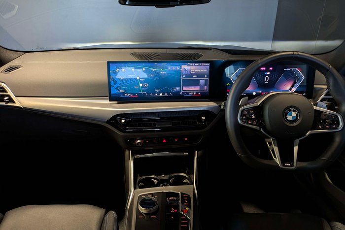 2025 BMW 3 Series 330i M Sport