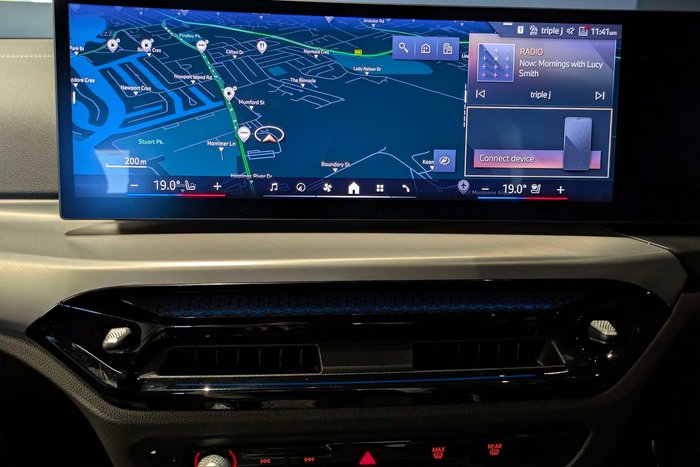 2025 BMW 3 Series 330i M Sport