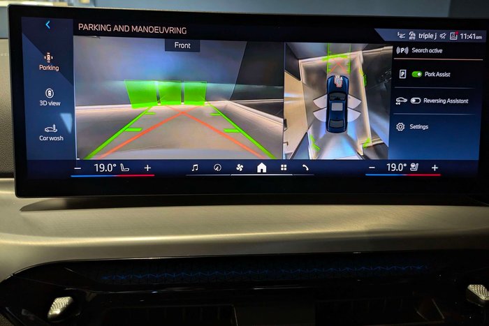 2025 BMW 3 Series 330i M Sport