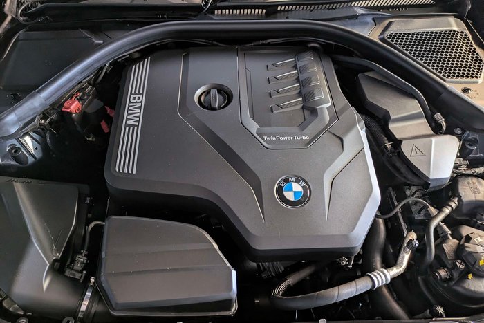 2025 BMW 3 Series 330i M Sport