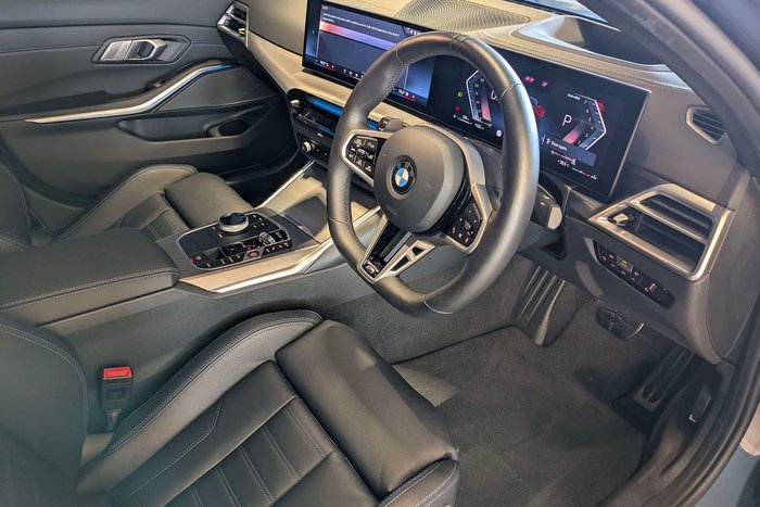2025 BMW 3 Series 330i M Sport