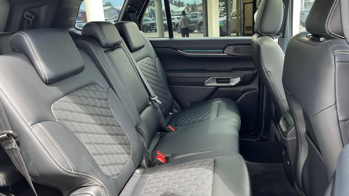 2025 Ford Everest Platinum