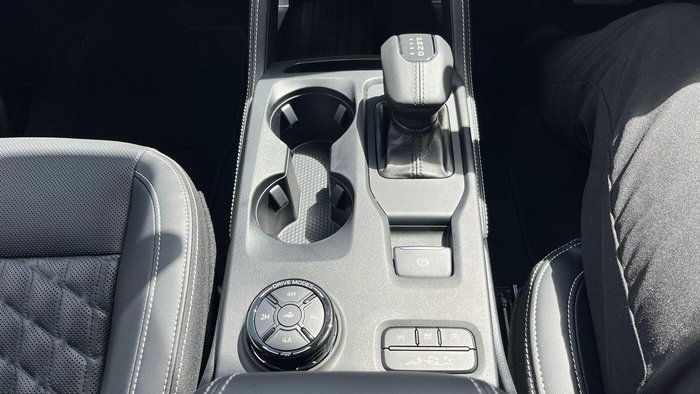 2025 Ford Everest Platinum