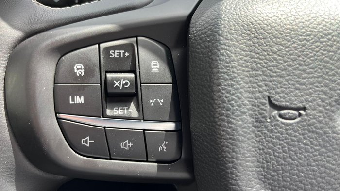 2025 Ford Everest Platinum