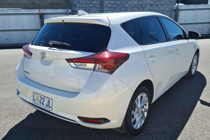 2016 Toyota Corolla Ascent Sport