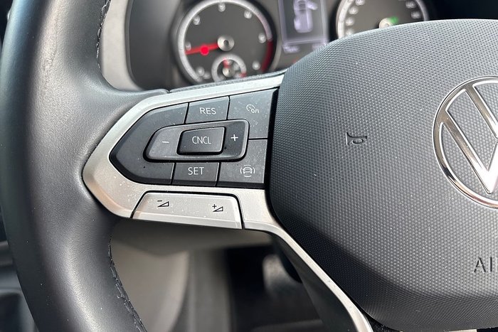 2022 Volkswagen Transporter TDI340