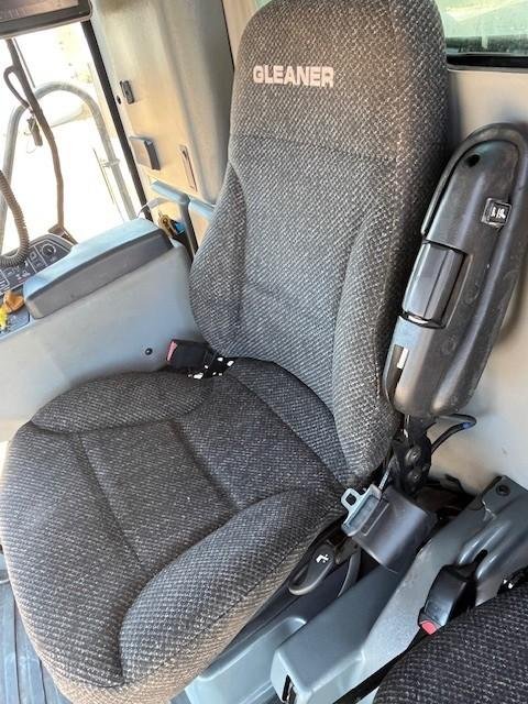 2013 Gleaner S77 Harvester & 40' Dynaflex 9250 Front