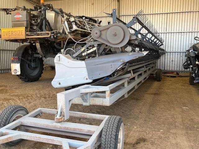 2013 Gleaner S77 Harvester & 40' Dynaflex 9250 Front