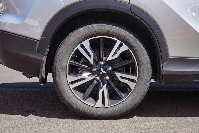 2025 Mitsubishi Eclipse Cross LS