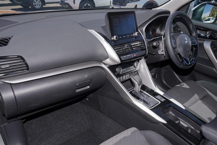 2025 Mitsubishi Eclipse Cross LS