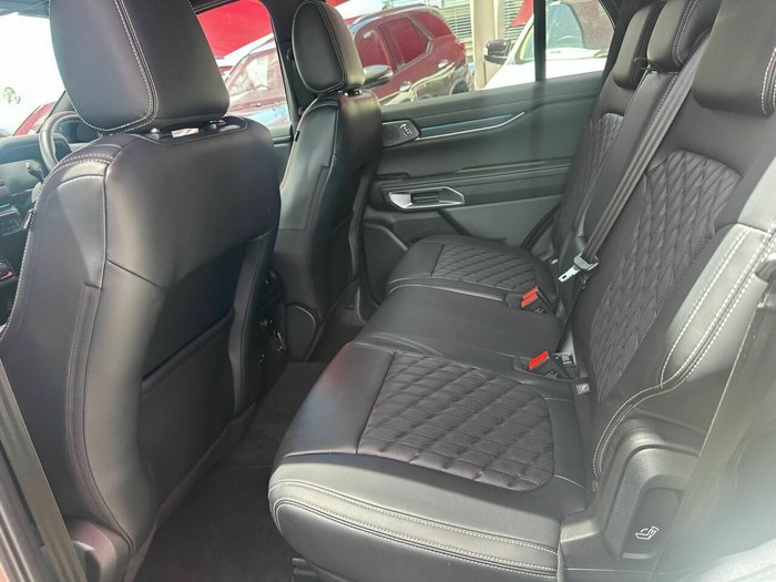 2025 Ford Everest Platinum