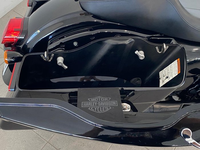 2022 Harley-Davidson Street Glide ST 117 (FLHXST) Touring Black