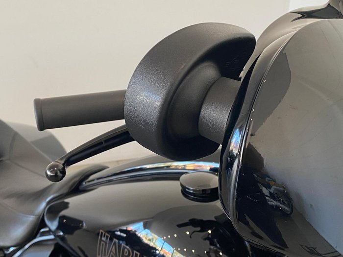 2022 Harley-Davidson Street Glide ST 117 (FLHXST) Touring Black