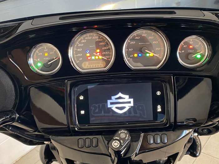 2022 Harley-Davidson Street Glide ST 117 (FLHXST) Touring Black