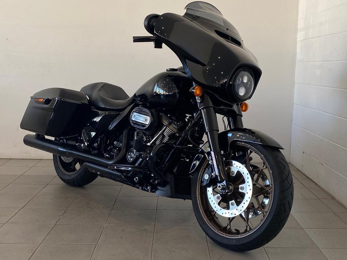 2022 Harley-Davidson Street Glide ST 117 (FLHXST) Touring Black