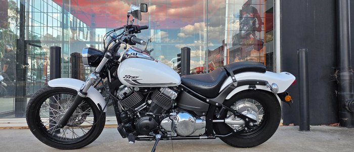 2015 Yamaha XVS650 V-STAR CUSTOM WHITE