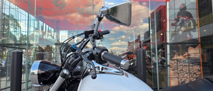 2015 Yamaha XVS650 V-STAR CUSTOM WHITE