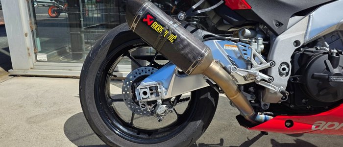 2014 APRILIA RSV4 FACTORY RED