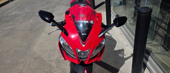 2014 APRILIA RSV4 FACTORY RED