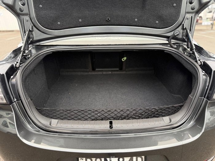 2017 Holden Calais V