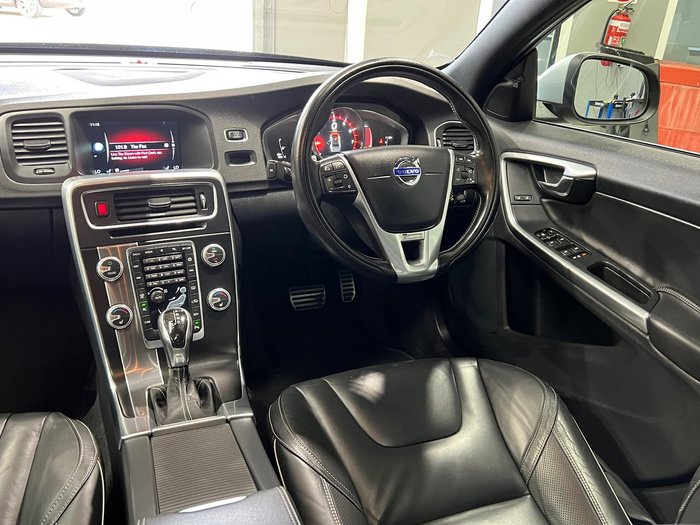 2016 Volvo S60 T5 R-Design MY16 Onyx Black