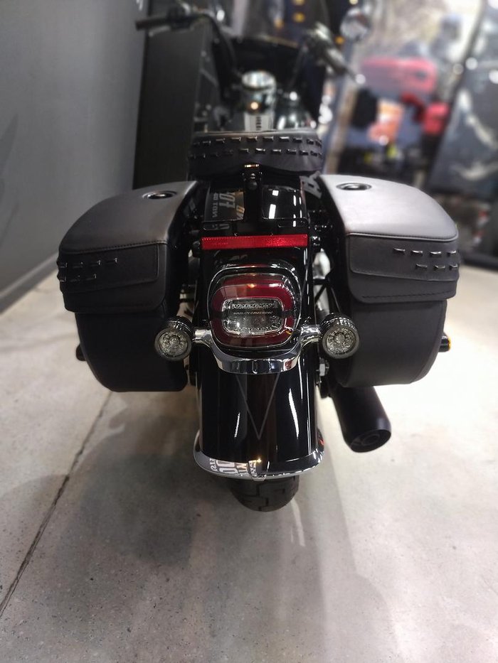 2025 Harley-Davidson Heritage Classic 117 (FLHC) Softail Black