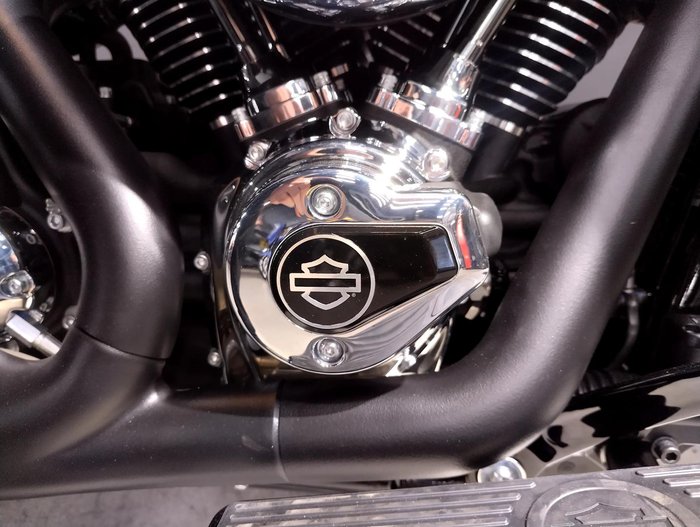 2025 Harley-Davidson Heritage Classic 117 (FLHC) Softail Black