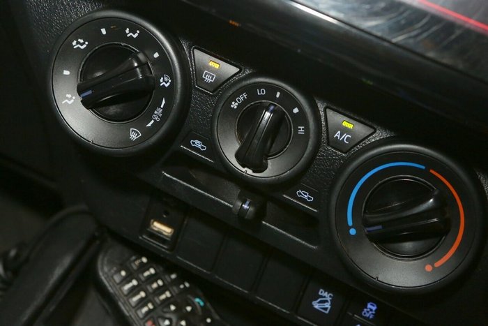 2021 Toyota Hilux SR