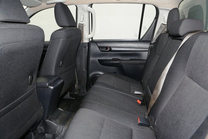 2021 Toyota Hilux SR
