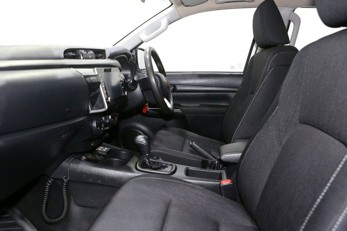 2021 Toyota Hilux SR