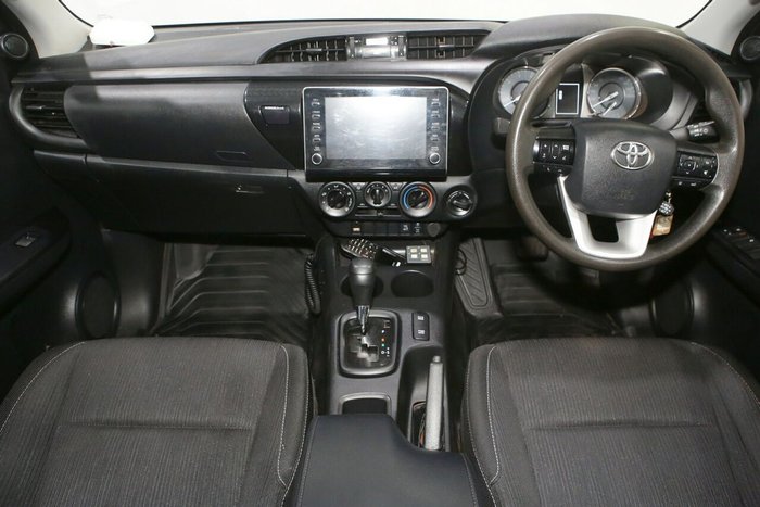 2021 Toyota Hilux SR