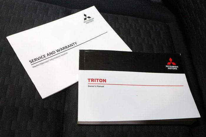 2024 Mitsubishi Triton GLX