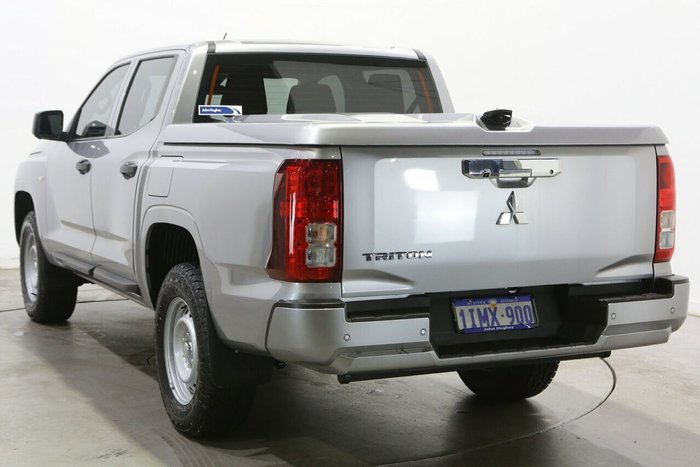 2024 Mitsubishi Triton GLX