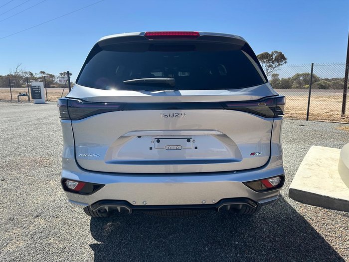 2025 Isuzu MU-X X-TERRAIN